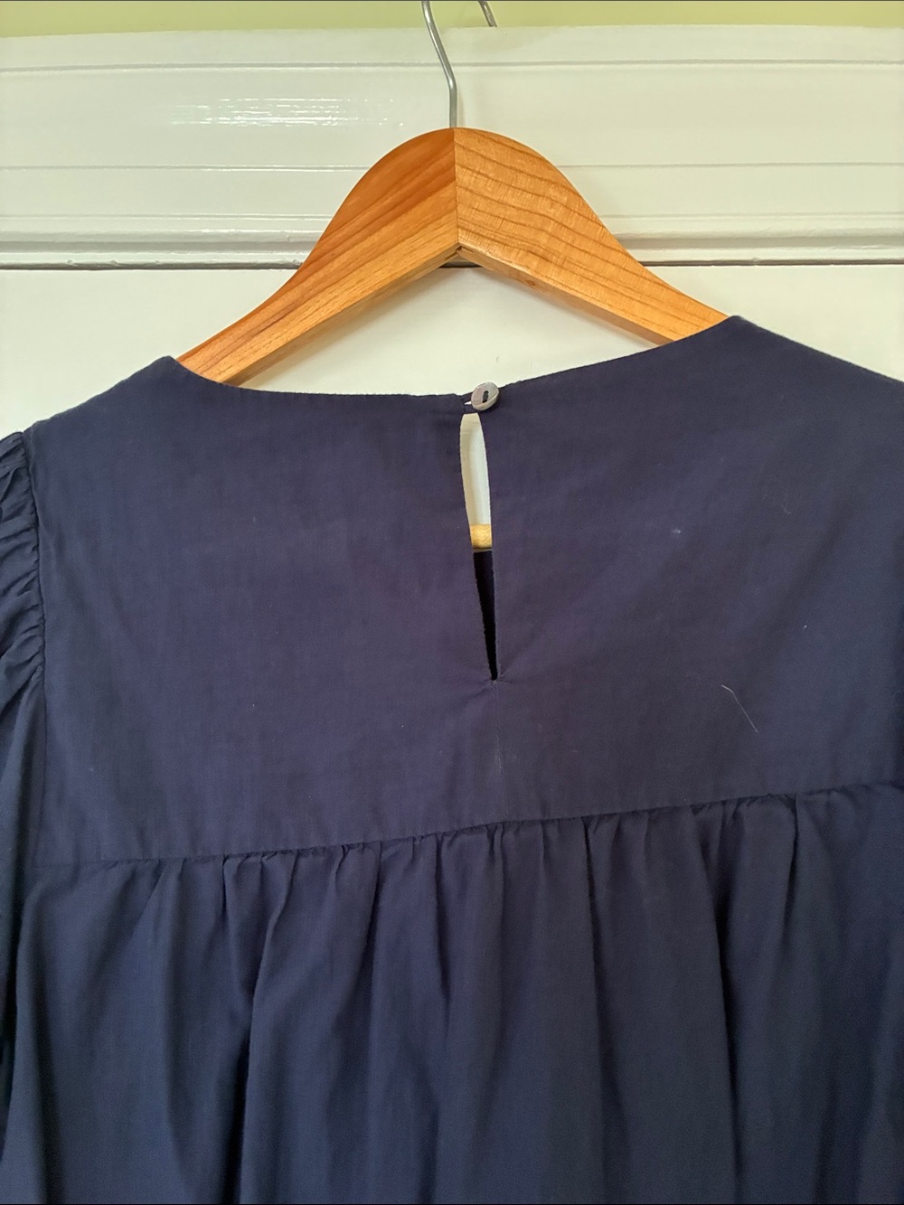 Roller Rabbit Navy Eyelet Peasant Top - Picture 4 of 5